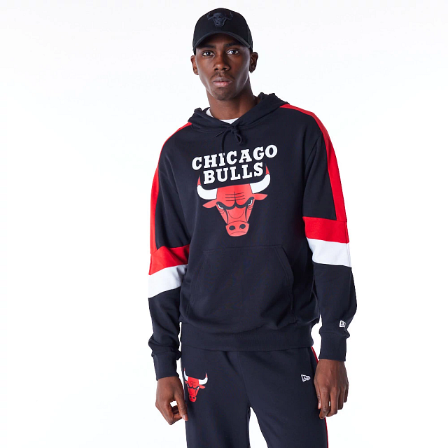 New Era Colour Block Oversize Hoodie Chicago Bulls Black/Red